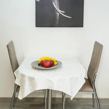 Aradi Apartment