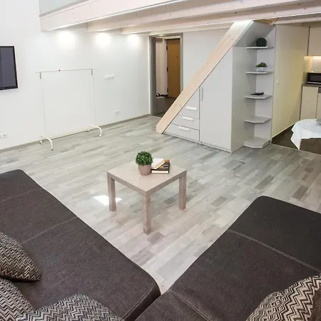 Aradi Apartment